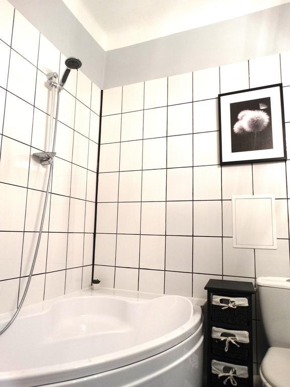 Butas Clicktheflat Savior Square *